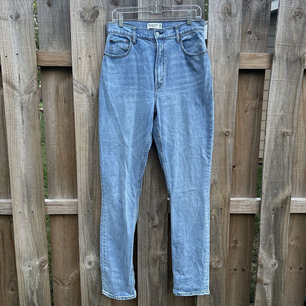 COPY - Abercrombie & Fitch 90s Slim Straight Ultra High Rise Curve Love Jeans 3…